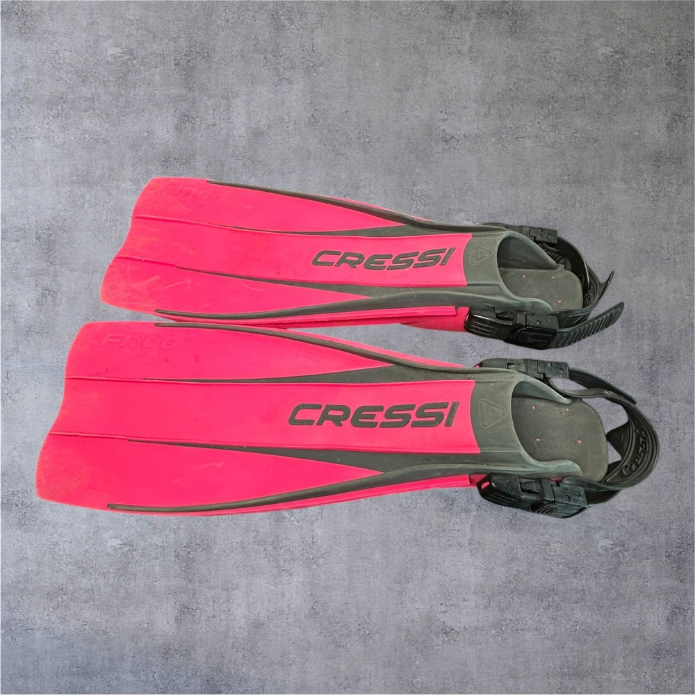 Cressi Frog Diving Fins Unisex XS/S Pink Open Heel Adjustable Scuba Snorkel